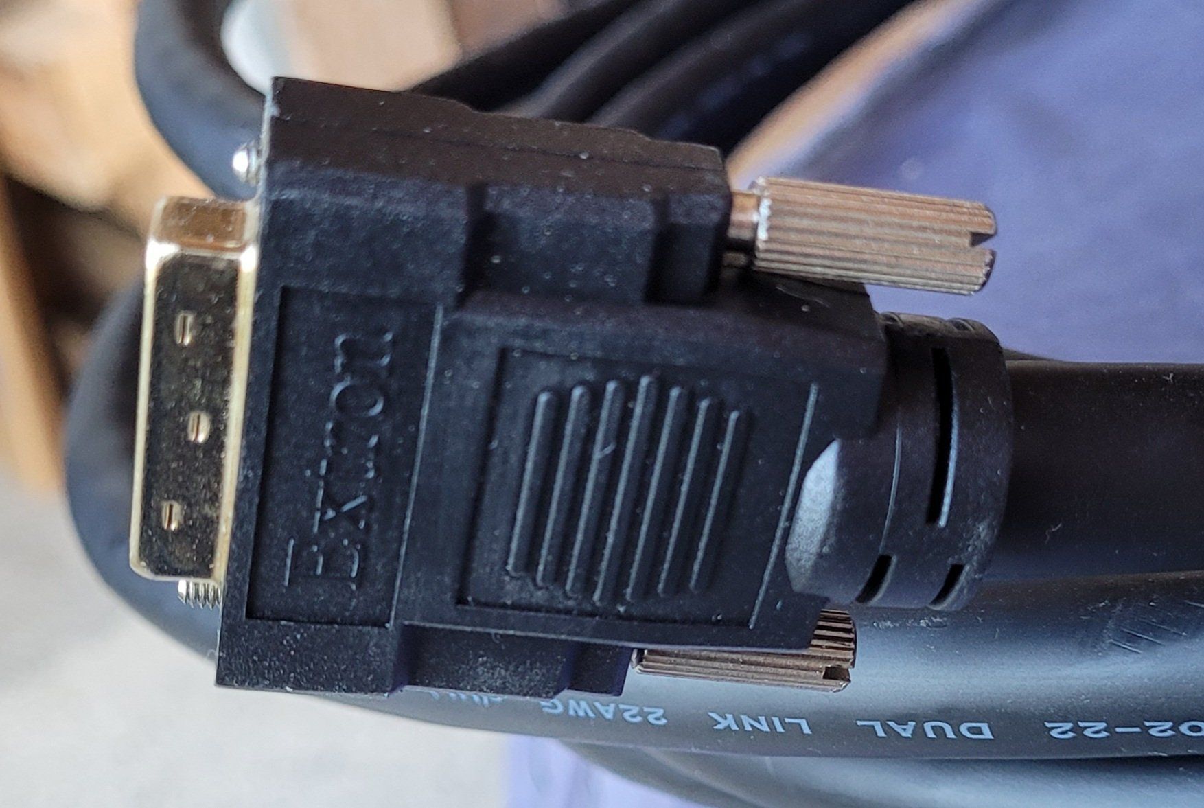 Kabel: DVID-DL-Pro-25-76-m- Extron-26-651-25 – Gebraucht aus Thun von Engel114 2