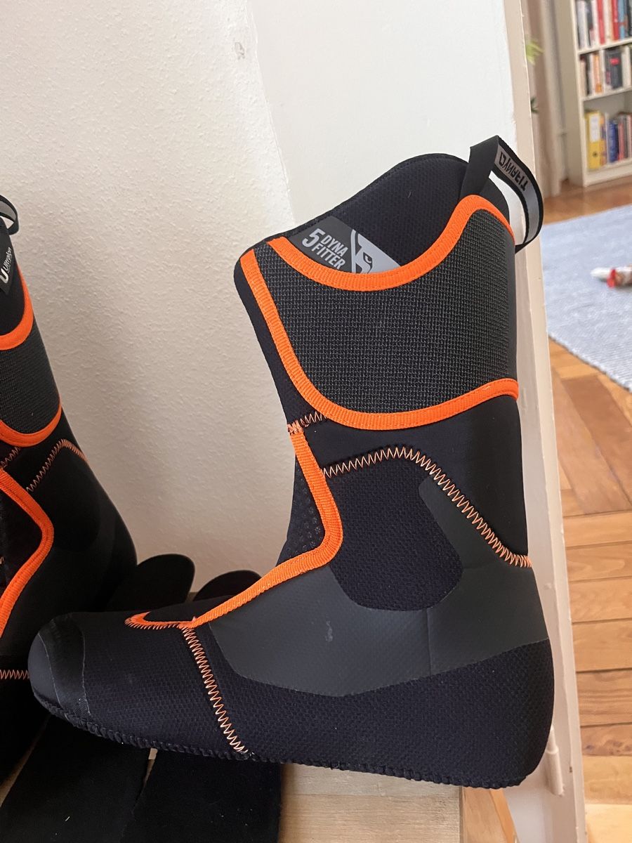 Dynafit Sci: Dynafit Blacklight Ski Touring Boots - Size 28.5 – Usato da Vevey venduto da UpDawg 4