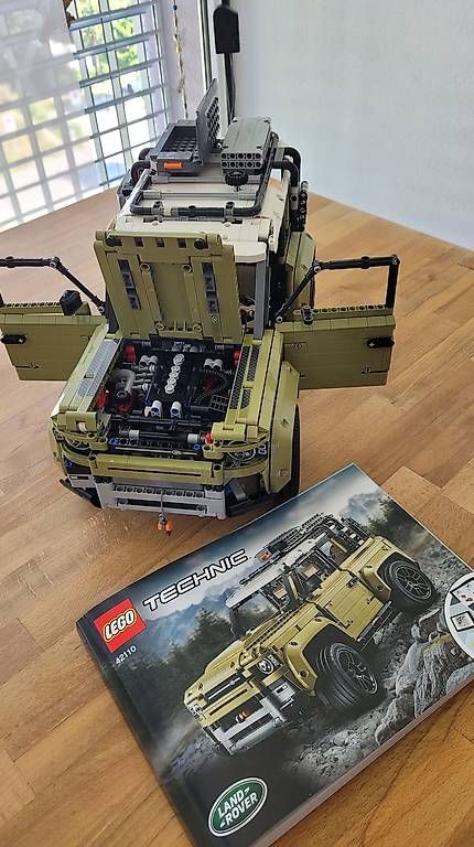 Lego Jeux de construction: Land Rover Defender 42110 – D'occasion à Olten par Einwegparadies 1
