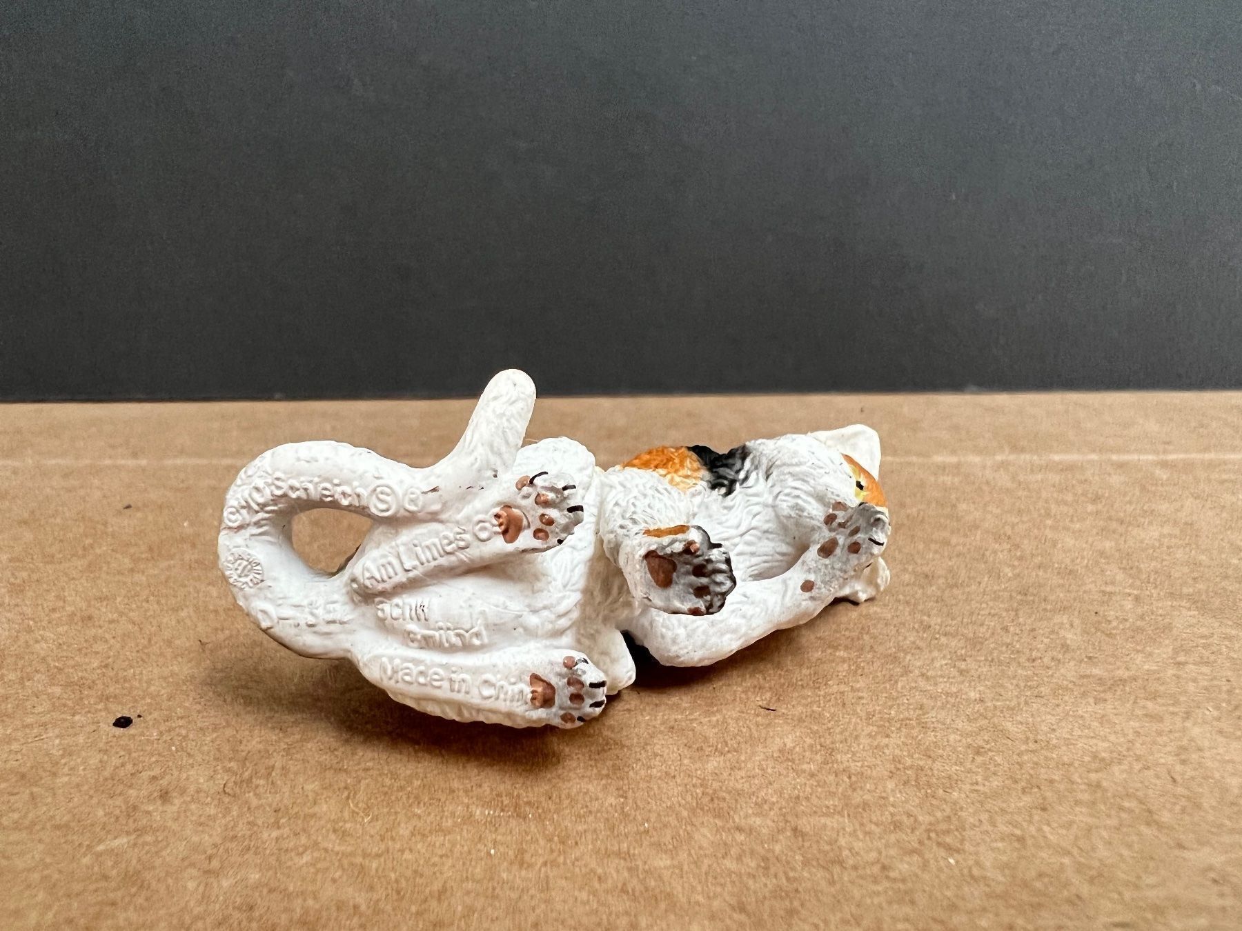 Schleich Statuette: Schleich 13675 Katze, putzend – Usato da Ennetbaden venduto da mapa05 3