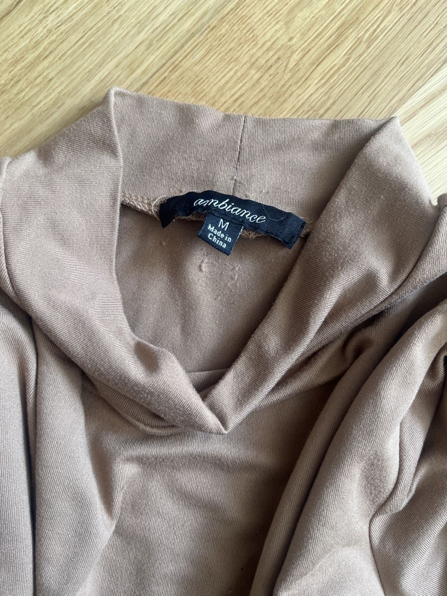 Top: Pull beige AMBIANCE – Usato da Le Locle venduto da Mayd_h 1