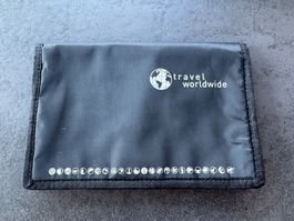 Travel worldwide Reiseorganizer/Dokumententasche in schwarz