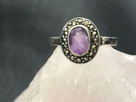 Ring Silber 925 mit lila Stein