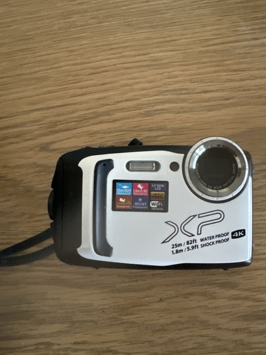 Fujifilm Appareil photo: Fujifilm finepix xp140. 4K  – D'occasion à Bursins par Vertigo2004
