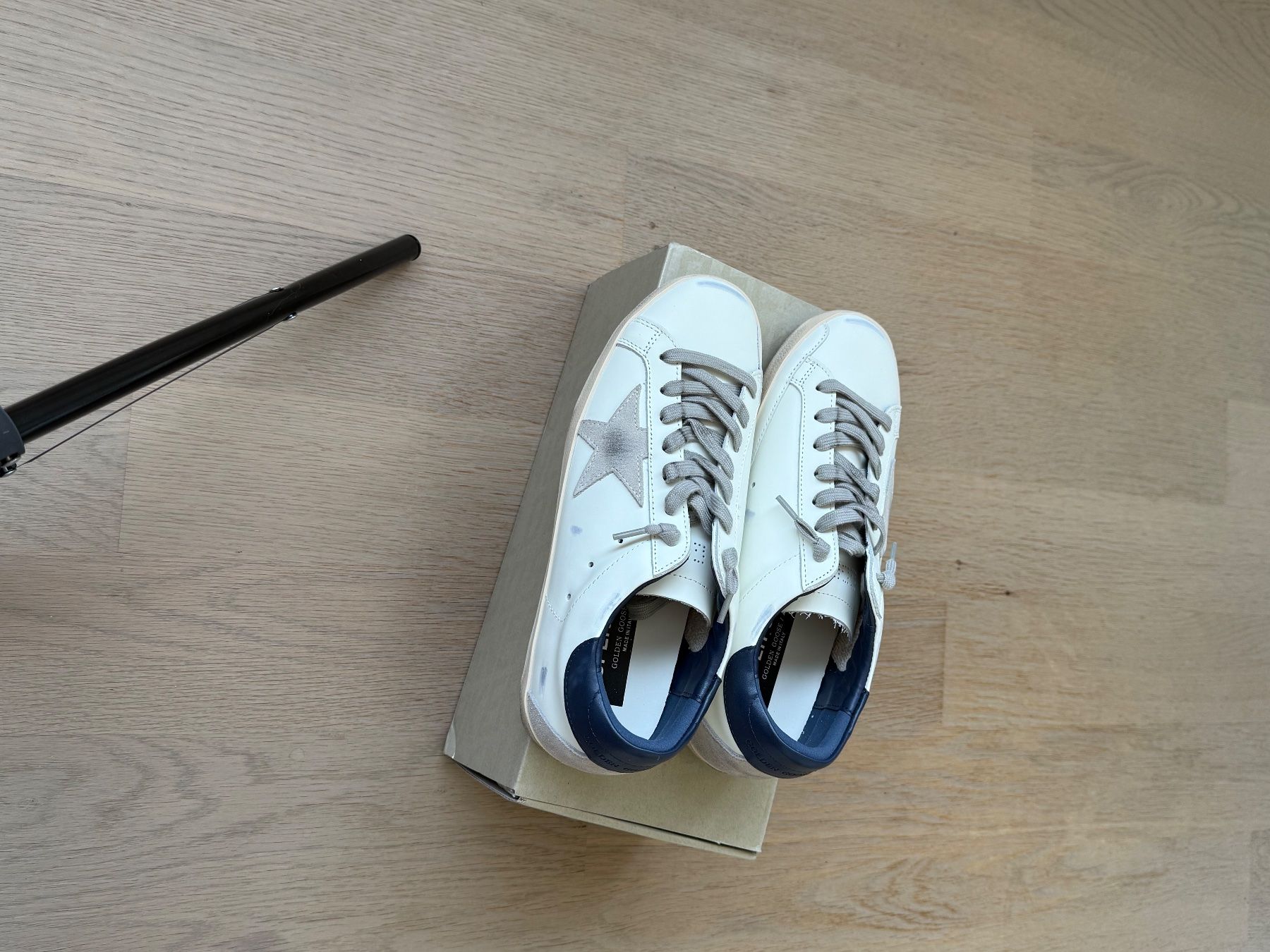 Golden Goose Chaussures hommes: Golden Goose Superstar 42 – Neuf avec emballage d'origine à Allschwil par lor_6cgq 1