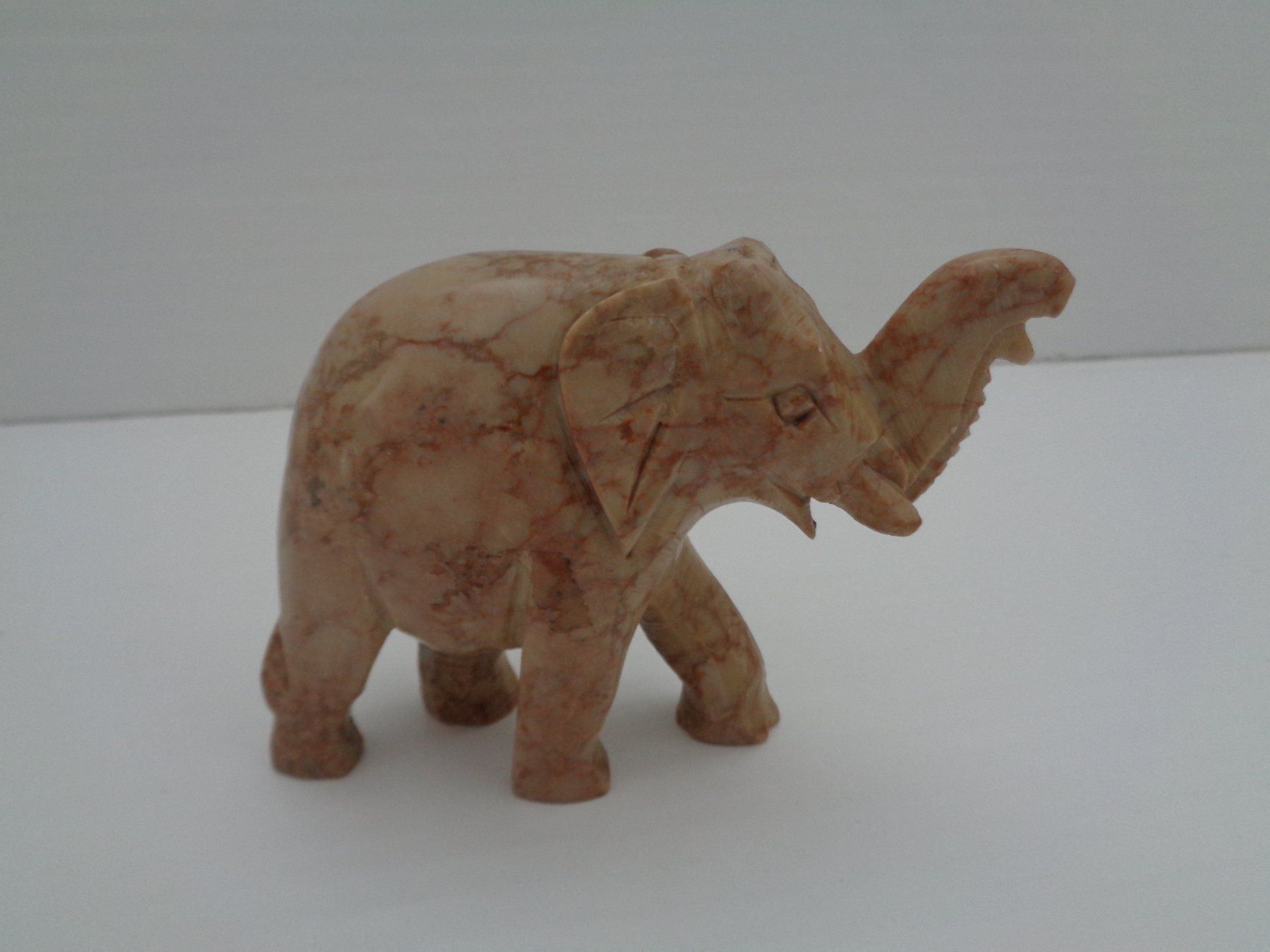 Sculture & Statue: 7 Elefanten aus Marmor & Speckstein – Usato da Chur venduto da omonia 4