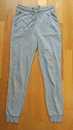 Hellgraue Trainerhose von TALLY WEiJL * Grösse 34