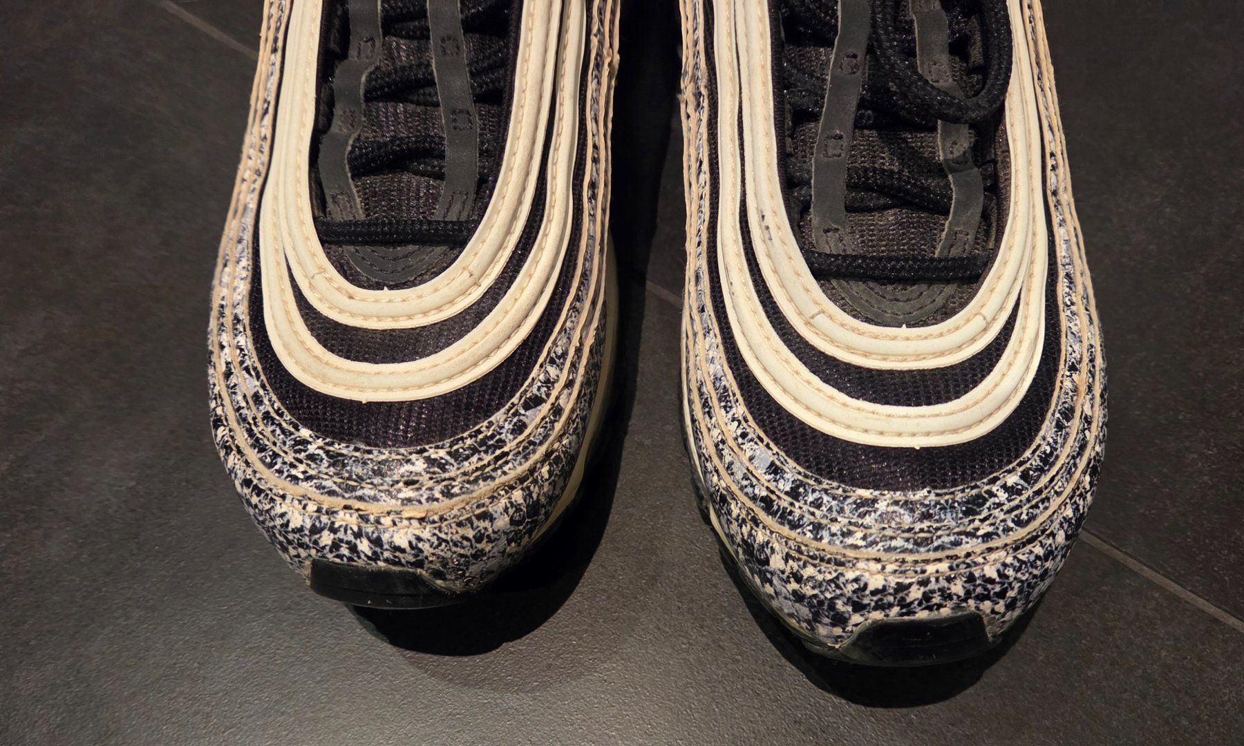 Nike Scarpe per ragazze: Nike Grösse Cocoa Snake 38.5 – Usato da Sursee venduto da Ventiduese 1