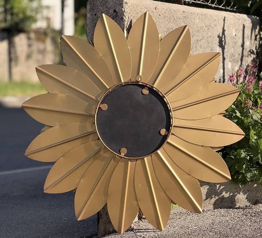 Specchi: Miroir doré en forme de grand soleil  – Usato da Chavornay venduto da knightmare34th 1