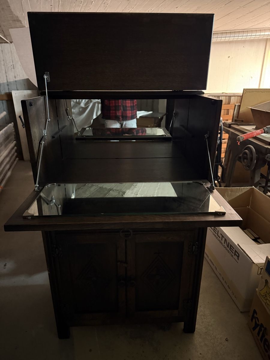 Equipement de magasin & Foires: Tudor Bar – D'occasion à Eptingen par LerchR02 1