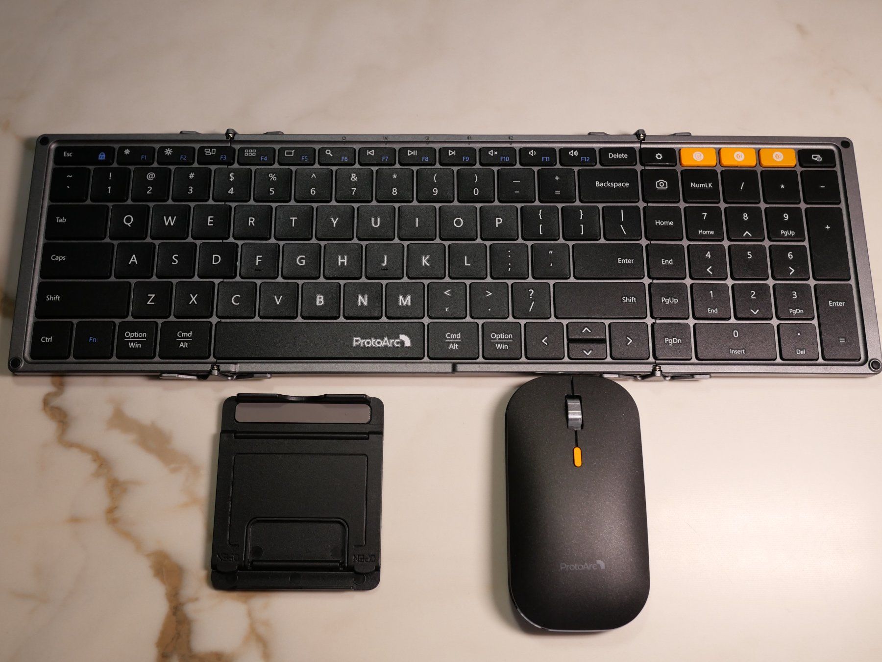 Tastiere: XKM01 Foldable Bluetooth Keyboard and Mouse Combo – Nuovo (secondo la descrizione) da Fällanden venduto da gnyslb 1