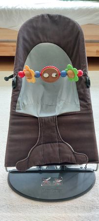 Baby Bjorn Wippe mit Spieltrainer