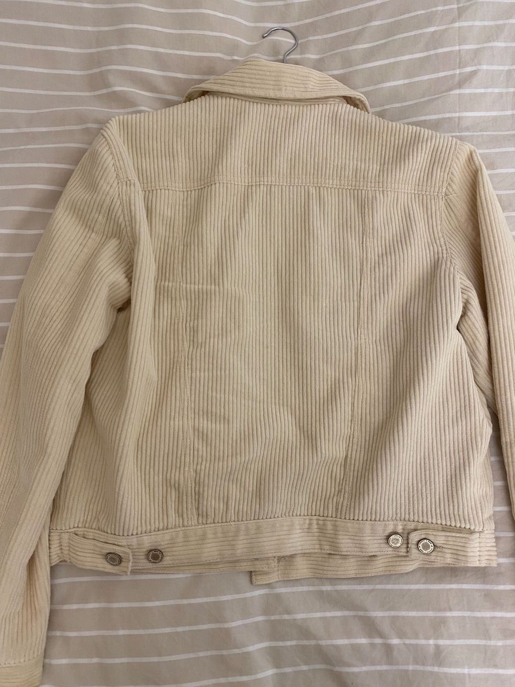 Mango Giacche: Übergangsjacke Mango Cream – Usato da Cham venduto da Eliissa 7