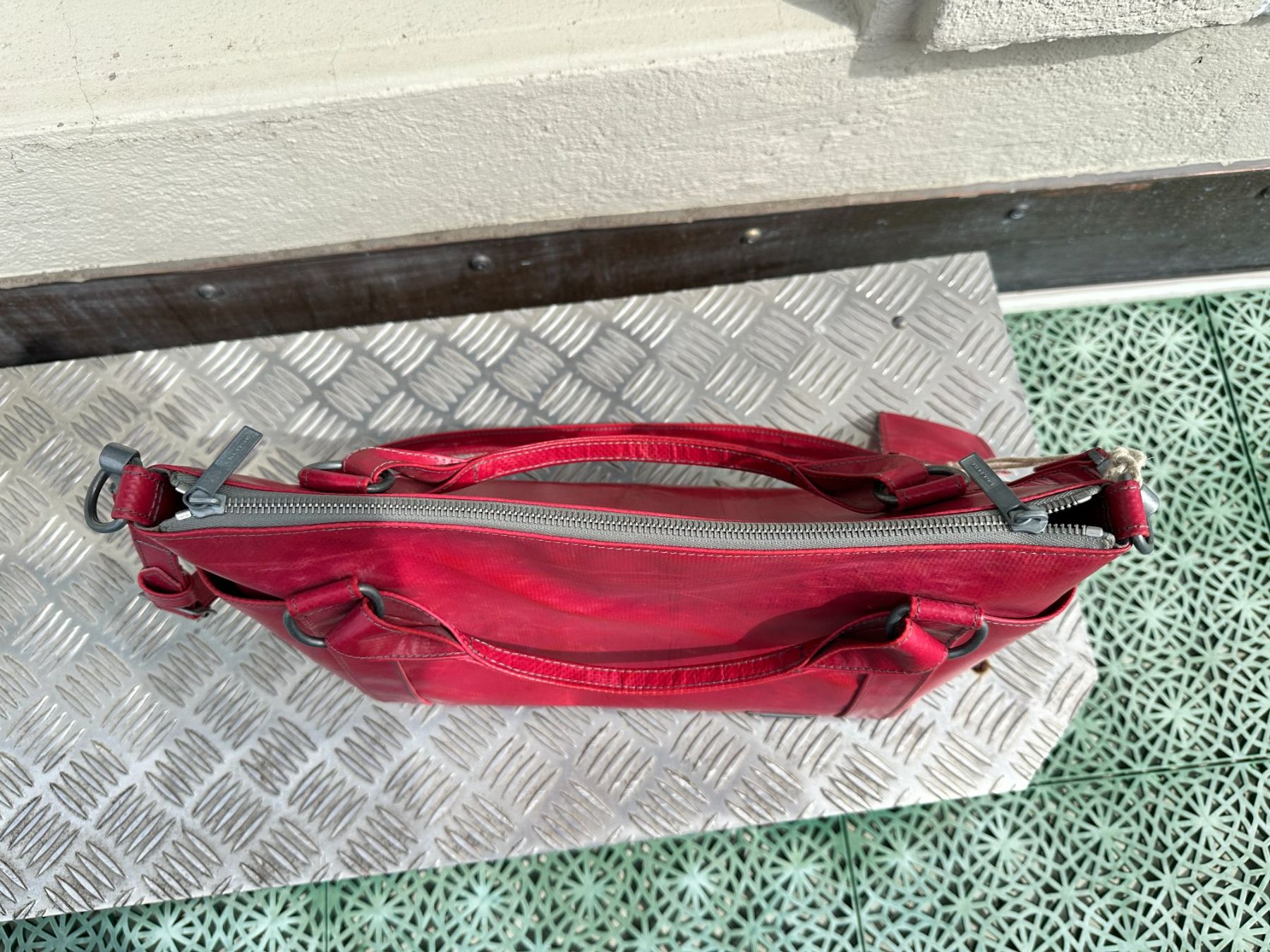 Freitag Borse da donna: Freitag Tasche R120 Austen – Nuovo (secondo la descrizione) da Gümmenen venduto da FelizitasHermann 4