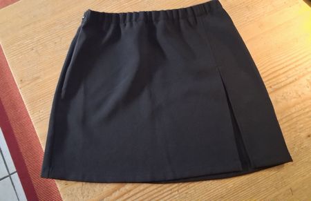 Mini-Jupe schwarz von Missue Gr. 38 NEU
