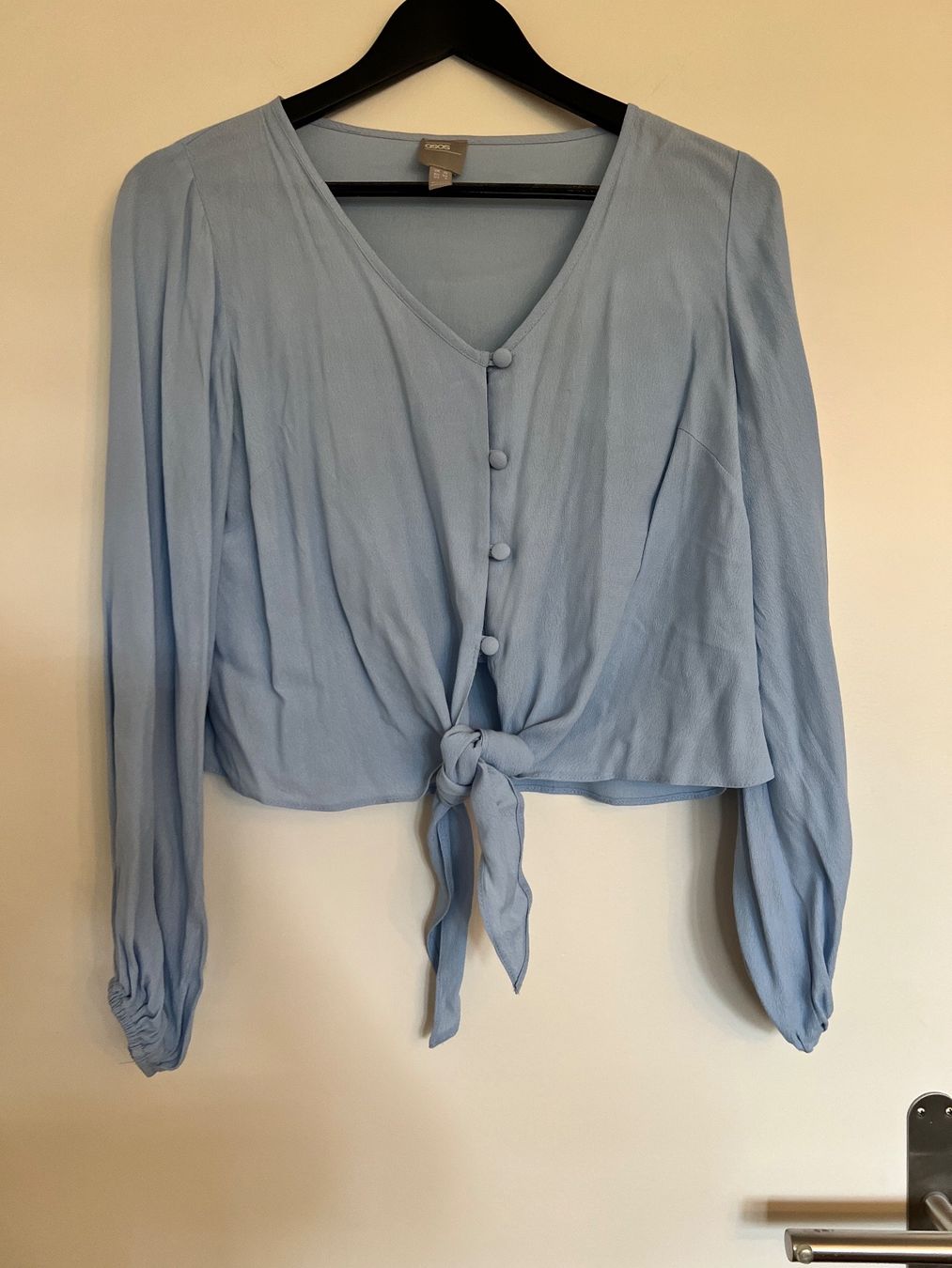 Asos Blusen: asos front tie Bluse / grösse 38 – Gebraucht aus Effretikon von YaMn