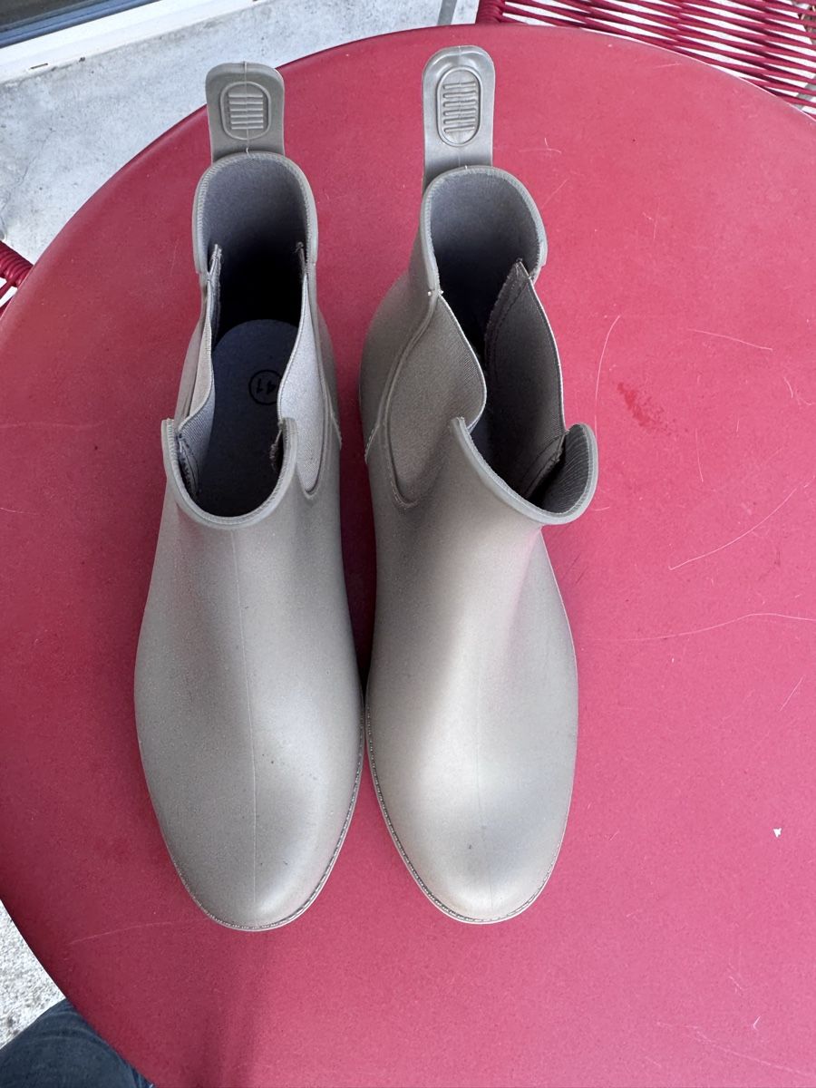 Scarpe da donna: Gummistiefel Gr. 41  – Usato da Niederbüren venduto da Oetschli 2