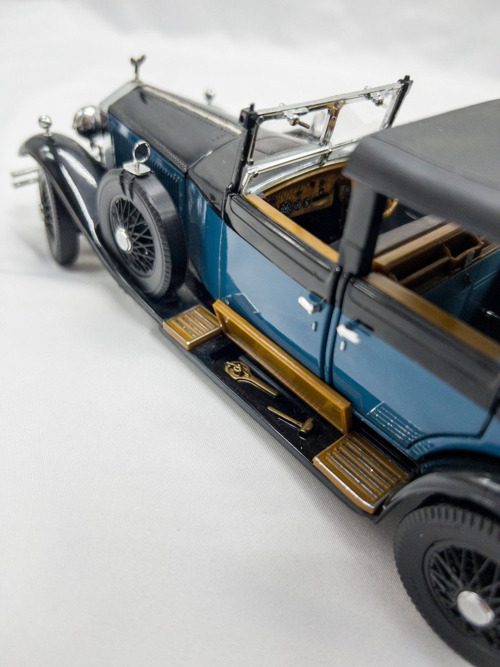 Franklin Mint Modellautos: Franklin Mint - 1:24 - Rolls Royce Phantom 1 Cabrolet 1929 – Gebraucht aus Lausen von hot-preis 1