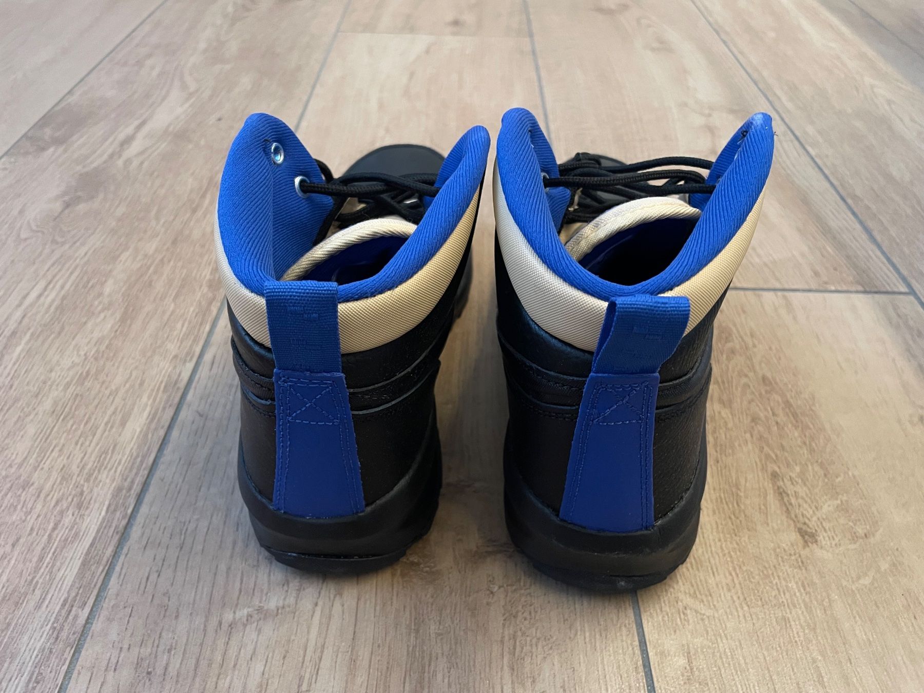 Nike Scarpe per ragazzi: Nike Manoa Gr. 38.5 NEU – Nuovo e nell'imballaggio originale da Waltenschwil venduto da hansnine 4