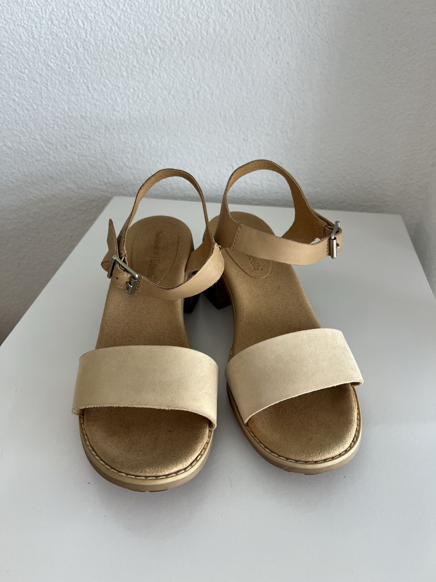 Timberland Chaussures femmes: Timberland Sandalen  – D'occasion à Rorschach par Vildakl 1