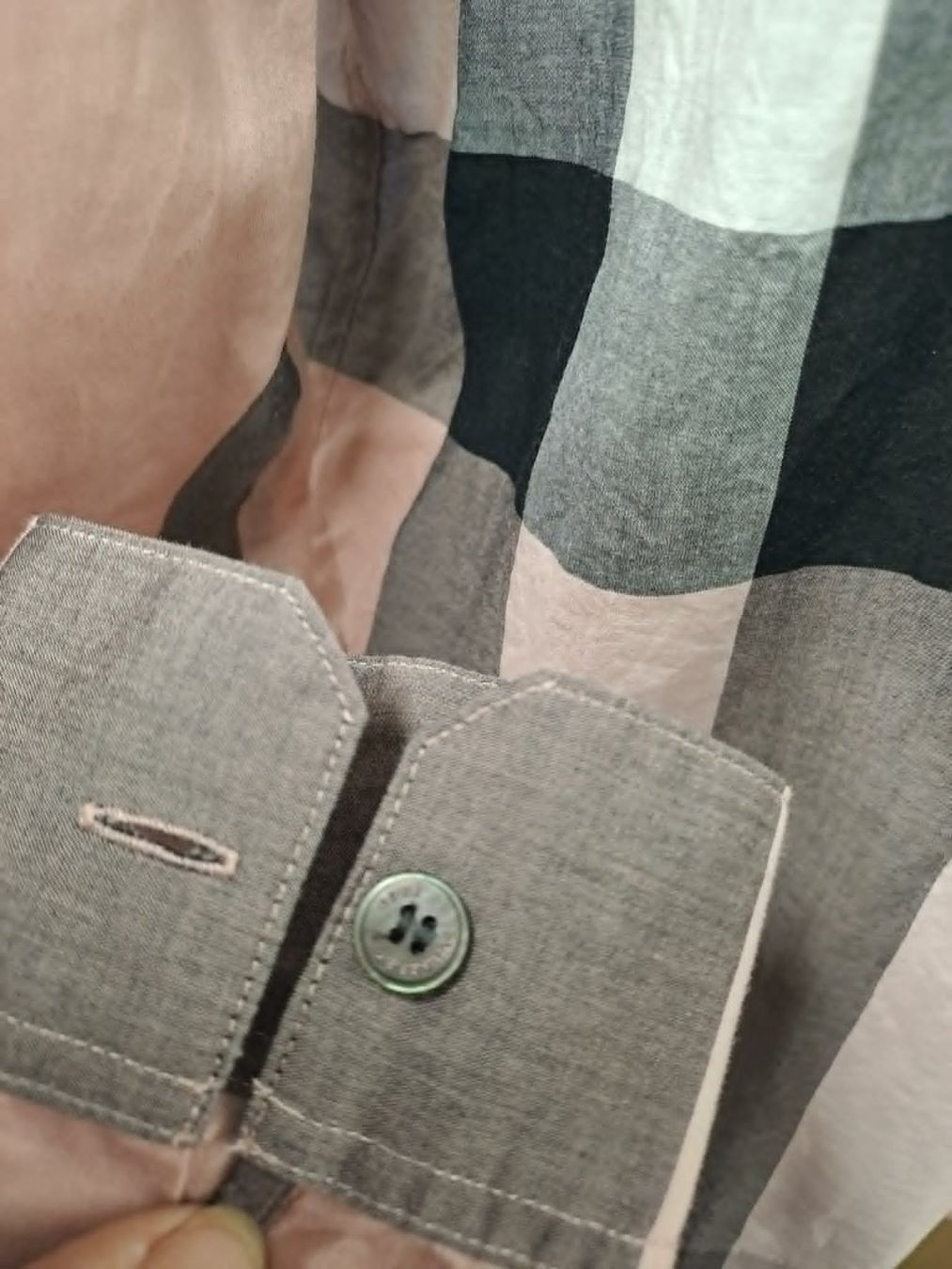 Camicie: Chemise Burberry – Usato da La Chaux-de-Fonds venduto da Emmaus2300CDF 4