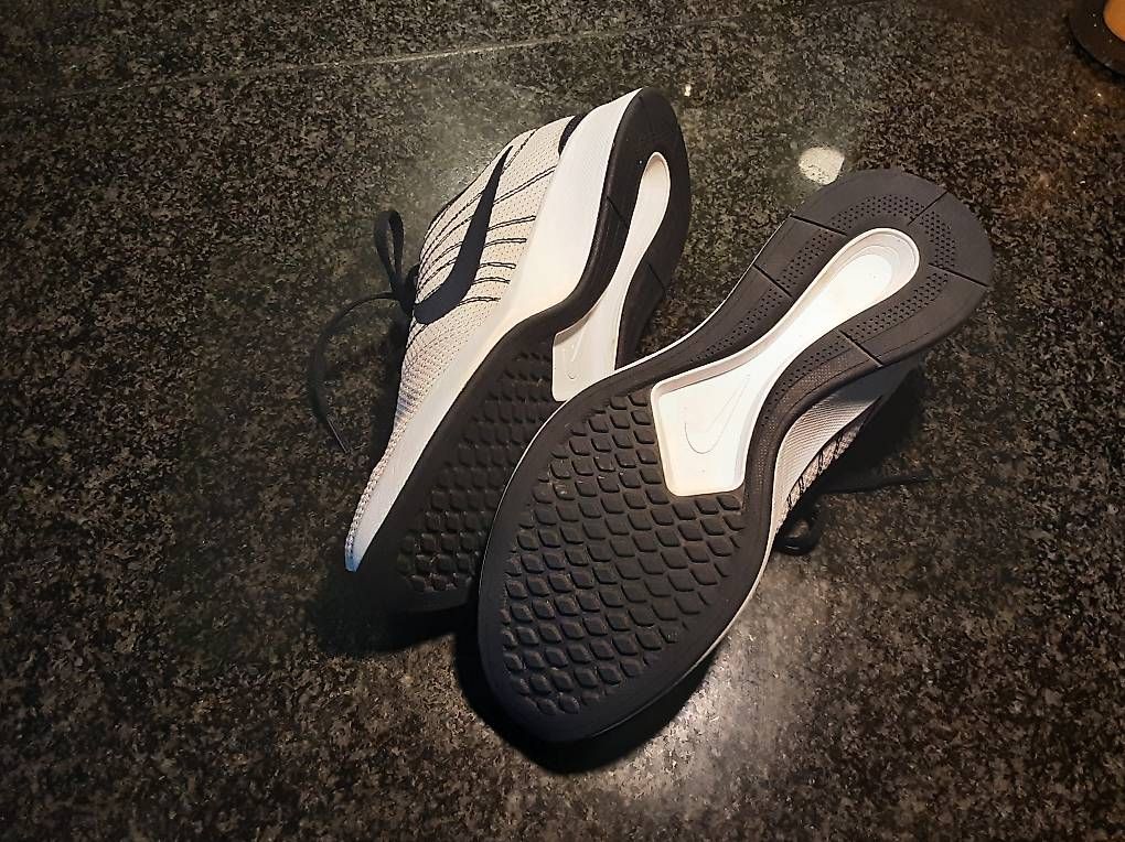 Nike Chaussures hommes: Nike Schuhe – D'occasion à Titterten par Neleh82 2