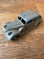 Dinky Toys 39D Buick Viceroy Saloon