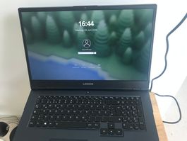 Lenovo Legion 5 17.3" Gaming-Laptop Top Zustand