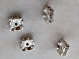 4 Stk. Swarovski 4 Eckige Rondellen Cristal Silber