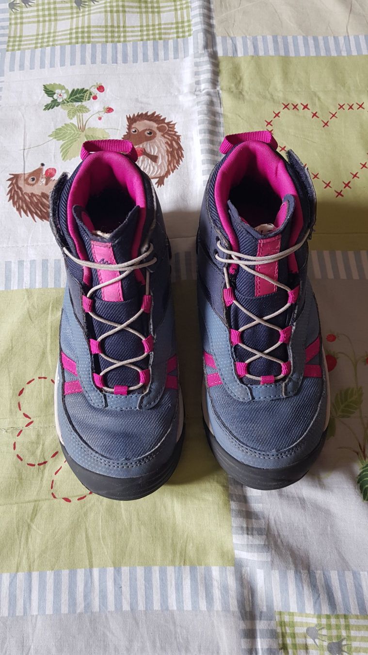 Decathlon Scarpe per ragazze: Decathlon Wanderschuhe Gr.31 – Usato da Luzern venduto da silvermoon12