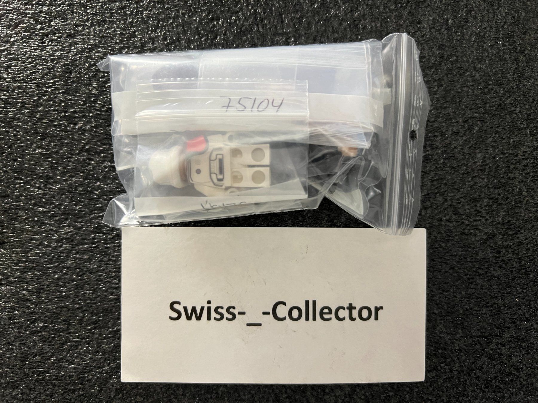 Lego Kit di costruzioni: LEGO Star Wars 75104 Kylo Ren's Command Shuttle – Nuovo (secondo la descrizione) da Birmensdorf ZH venduto da Swiss-_-Collector