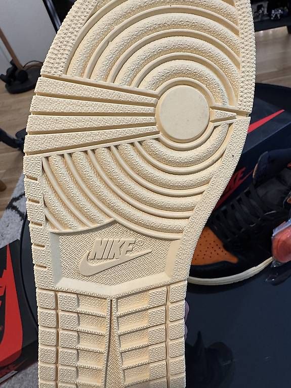 Scarpe da uomo: Jordan 1 Hight SBB 3.0 US11.5 – Usato da Zug venduto da YvesX 3