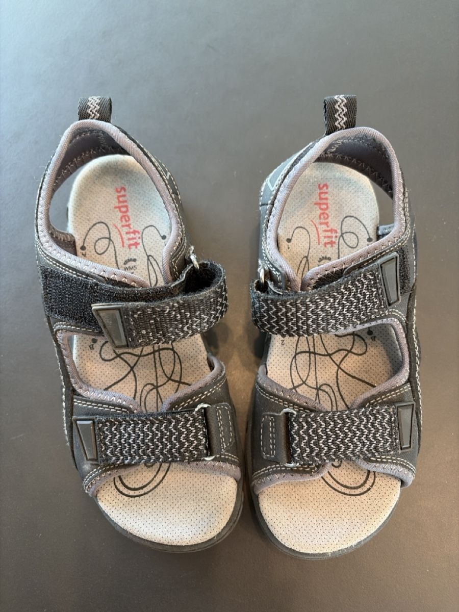 Superfit Scarpe per ragazzi: Sandalen Superfit 34 neuwertig – Usato da Benken ZH venduto da Pinot2015