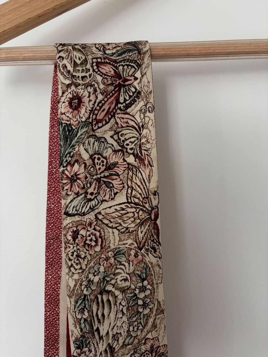 Dior Foulard & Sciarpe: DIOR Seiden Twilly 105x6cm – Usato da Herrliberg venduto da mayfi 1