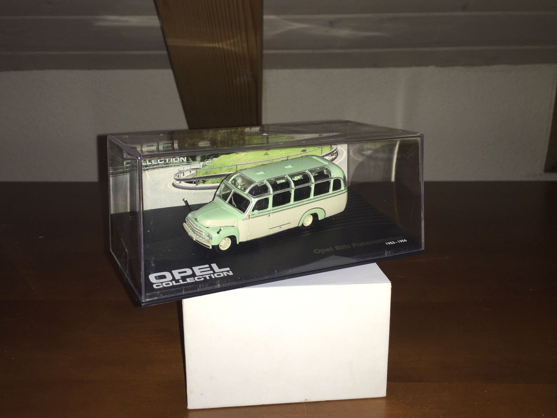 Opel Modellini d'auto: Opel Blitz Panoramabus - 1/64 no Minichamps – Nuovo (secondo la descrizione) da Wohlen AG venduto da PrivatSammlung