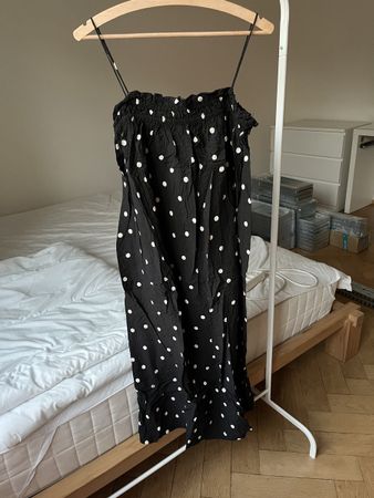 Kleid schwarz-weiss gepunktet Grösse S sehr guter Zustand