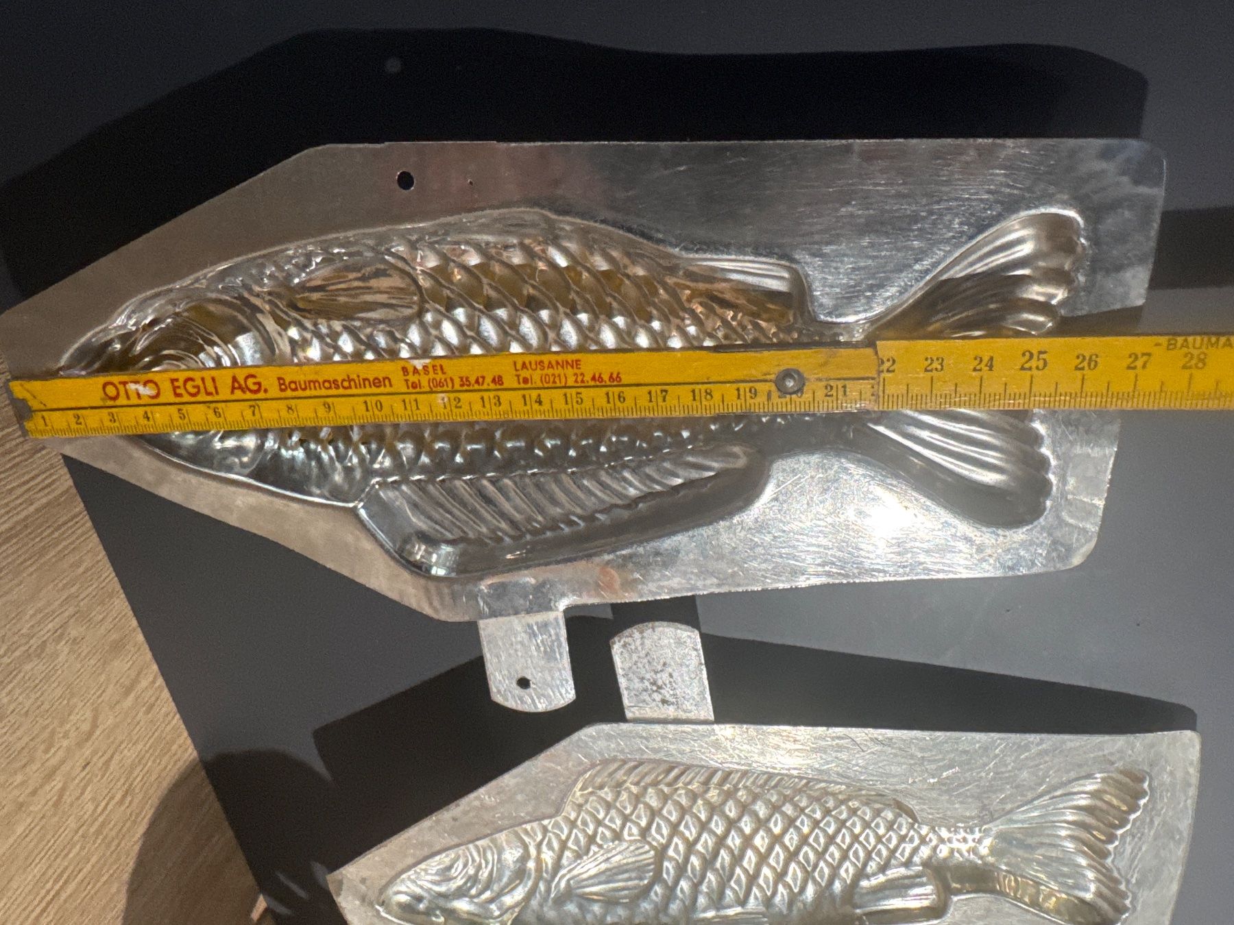 Teglie da forno: Moule chocolat schokoladenform 24cm poisson – Usato da Lajoux JU venduto da Briard0 2
