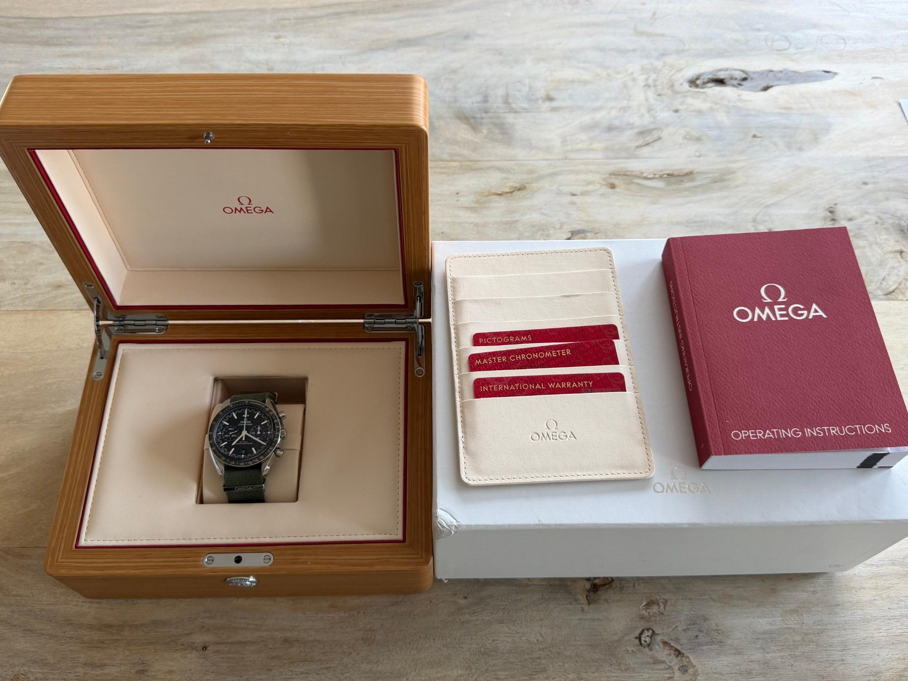 Omega Montres: Omega Speedmaster Racing 329.33.44.51.01.001 – D'occasion à Farvagny-le-Petit par Aeternitas_FS 8