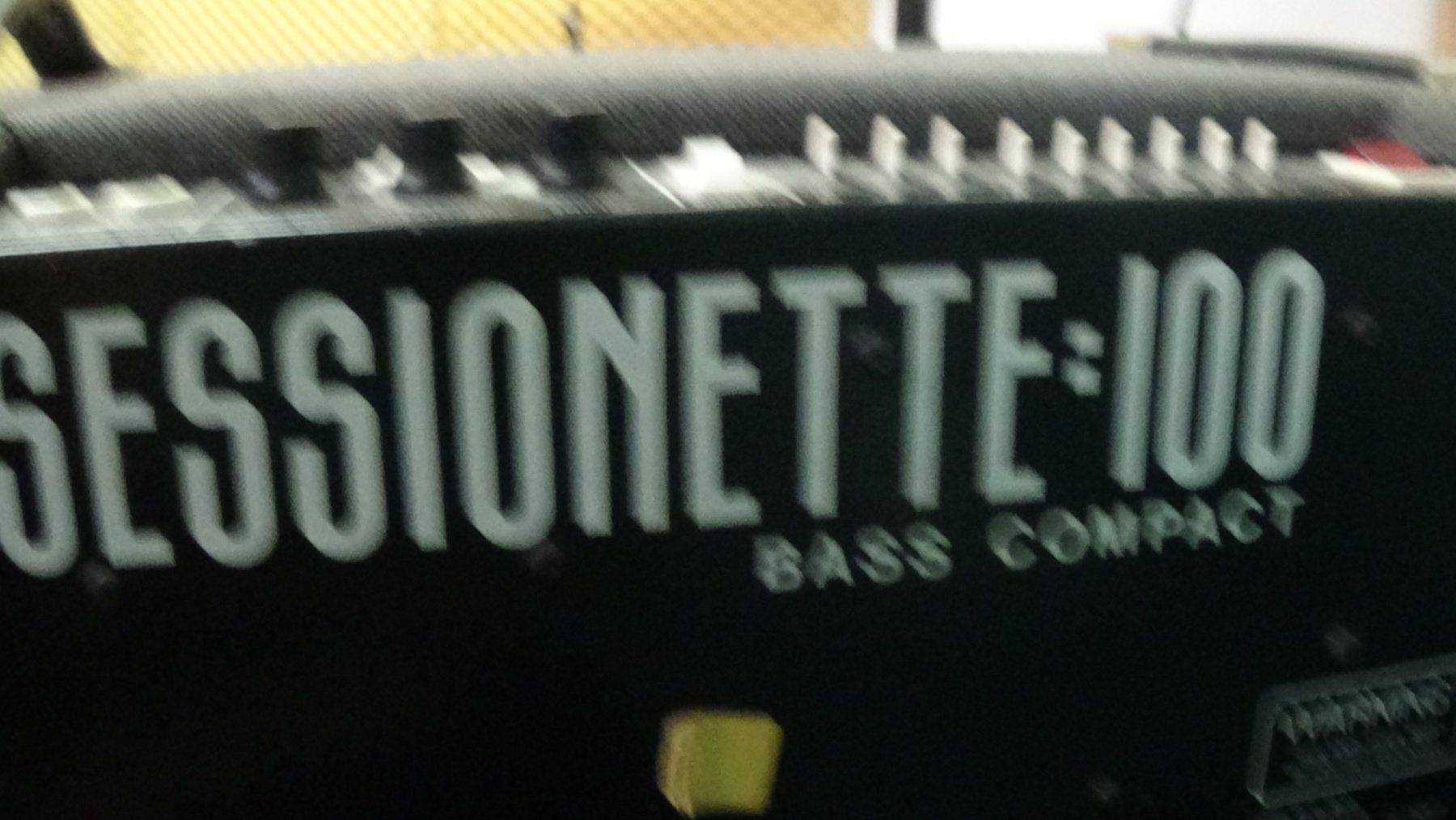 Amplificateurs: Oldschool Bass Verstärker – D'occasion à Oberriet SG par MysticlandNow666 3