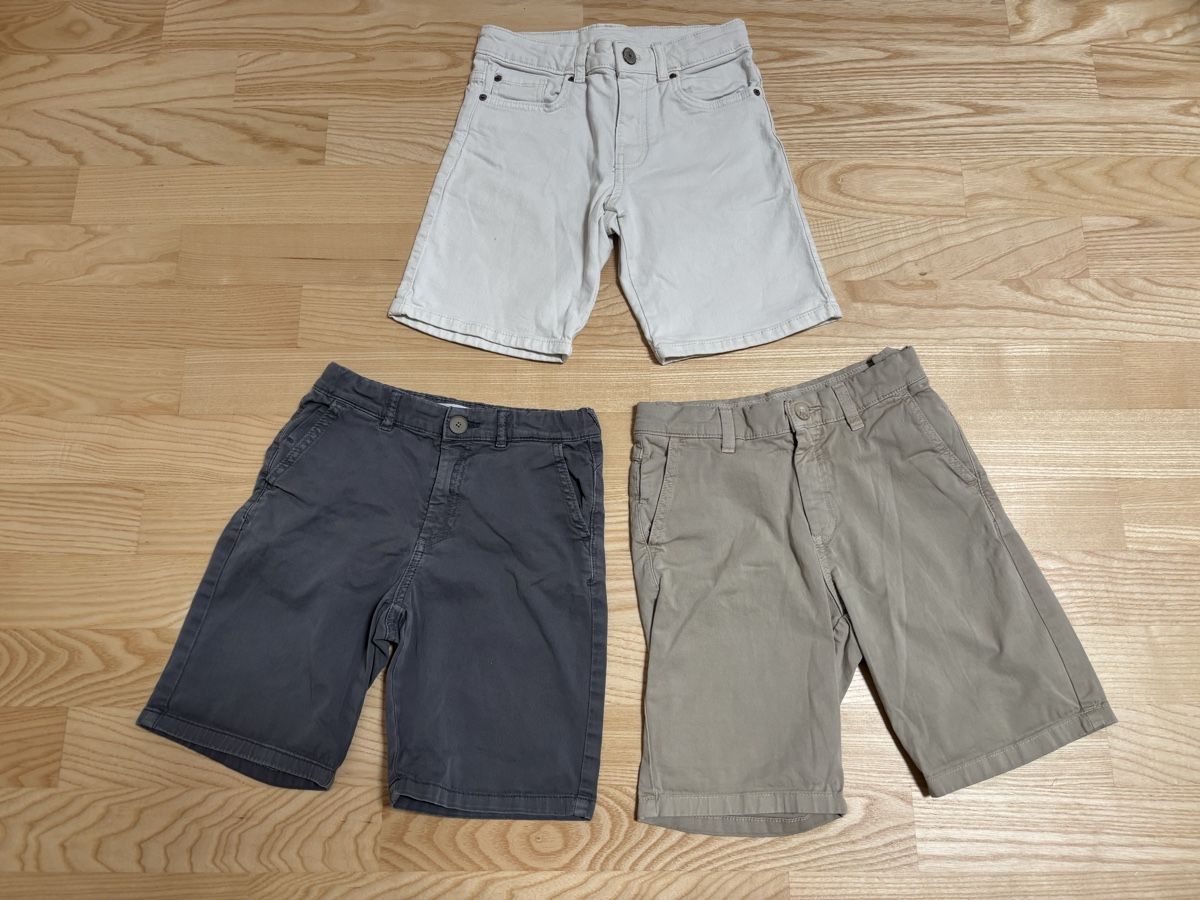 Pantaloni: Sommer Shorts Set, Gr. 122/128, 9Stk – Usato da Genthod venduto da Tidus04 1