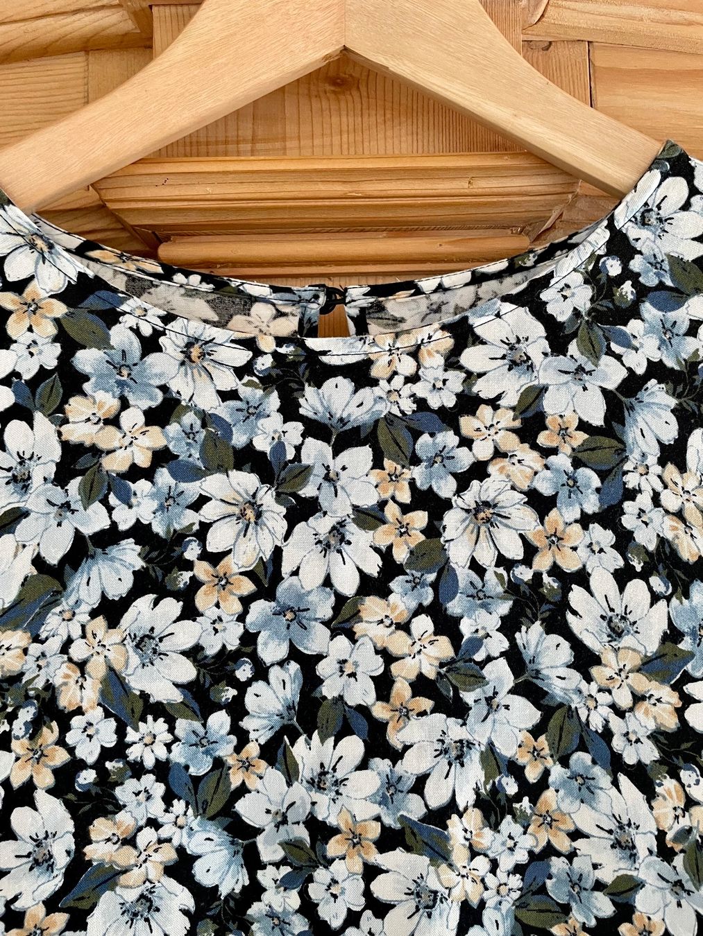 Vestiti: Neues Kleid mit Blumenmuster Gr. 40 – Nuovo (secondo la descrizione) da Eiken venduto da Kermit60 1