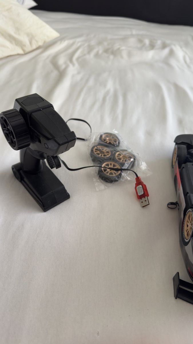 Jouets: Voiture télécommandée drift – D'occasion à Genève par Sacha.fvz 4