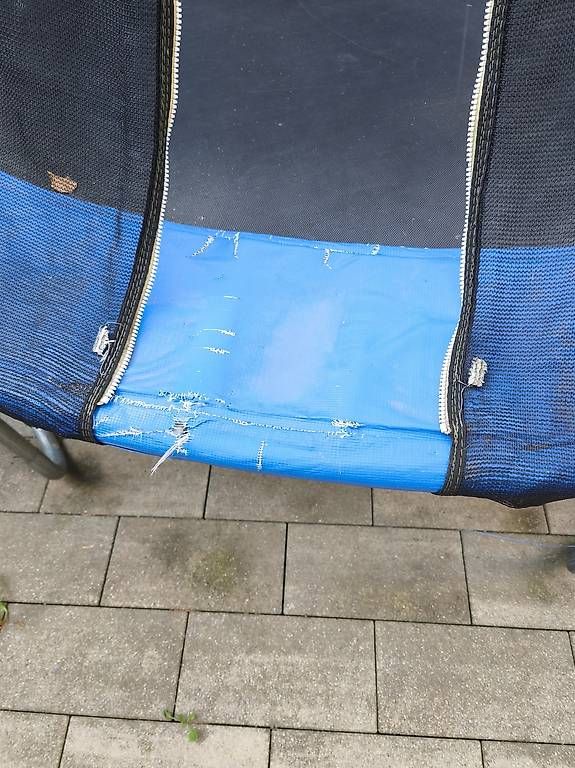 Trampolines: Trampolin 250cm  – D'occasion à Rebstein par Dom-Grab_83 2