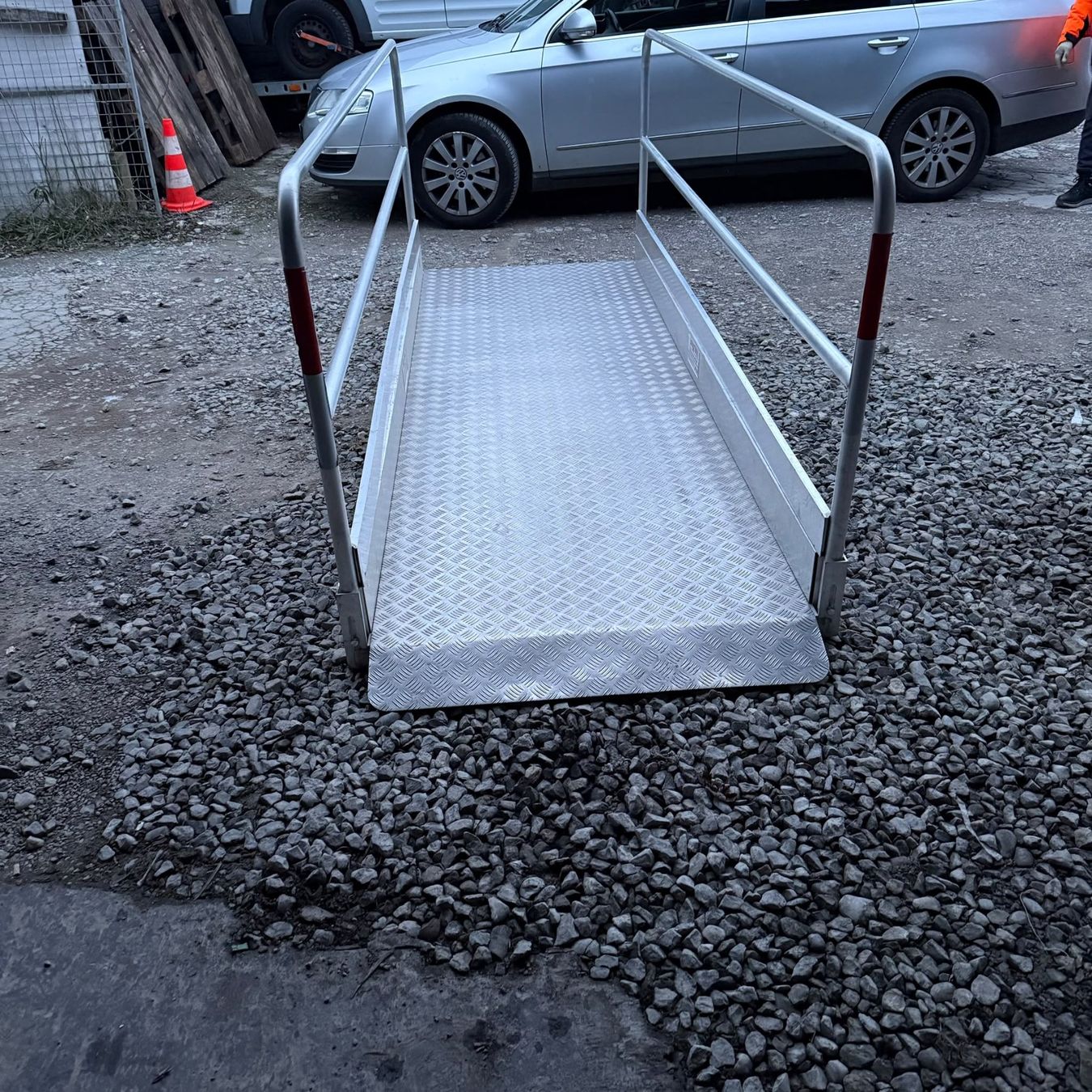 Aufbauten & Ladeflächen: Grabenbrücke – Gebraucht aus Buchs ZH von BAAD-Trading 2