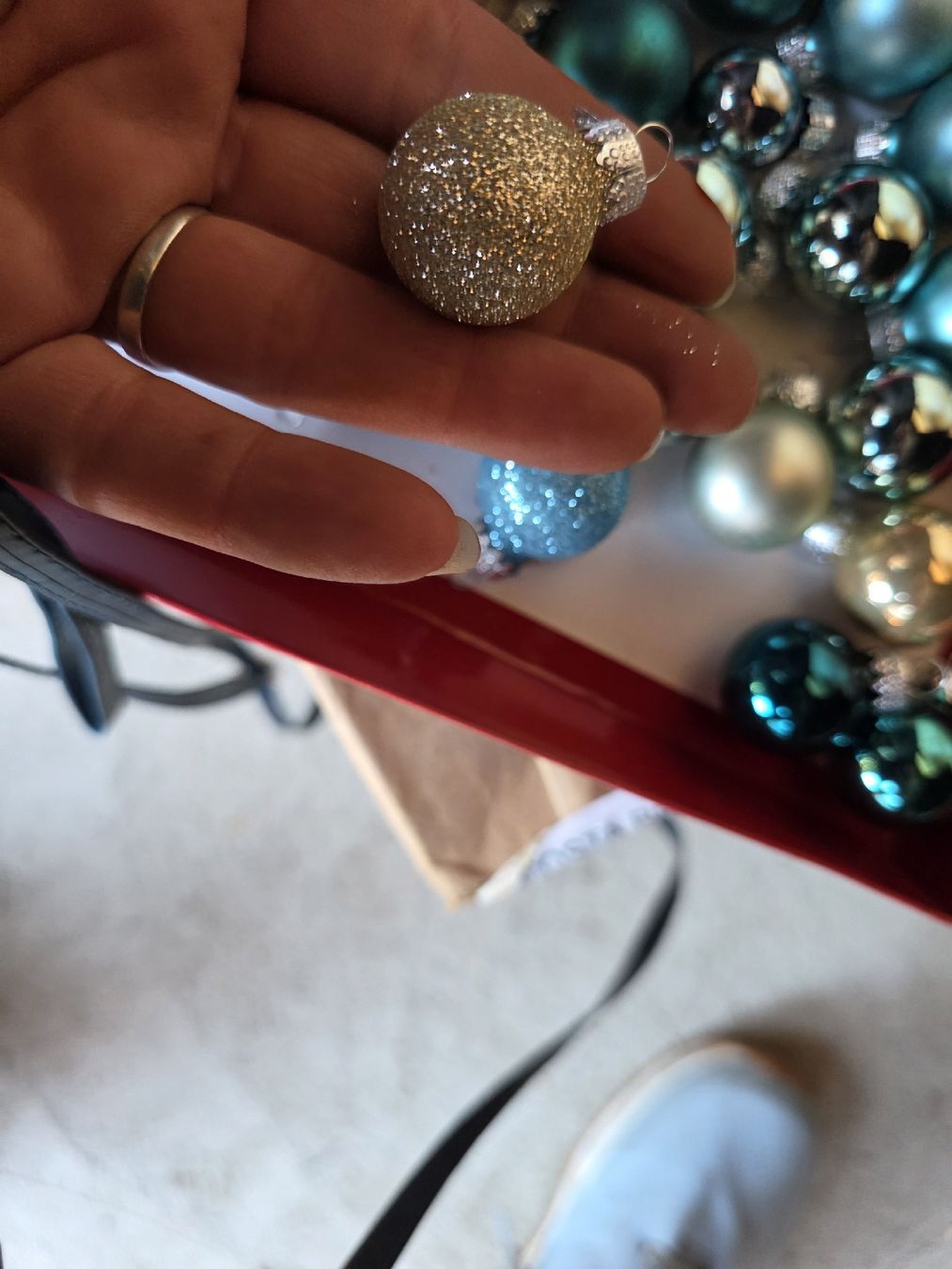 Tutte le decorazioni:  Mini-Weihnachtskugeln  in Blau und Gold – Usato da Schlattingen venduto da Buio79 1