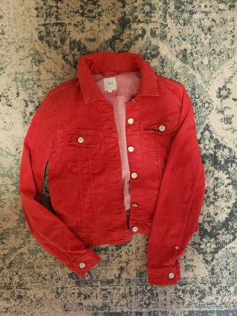 Jacke in schönem Rot