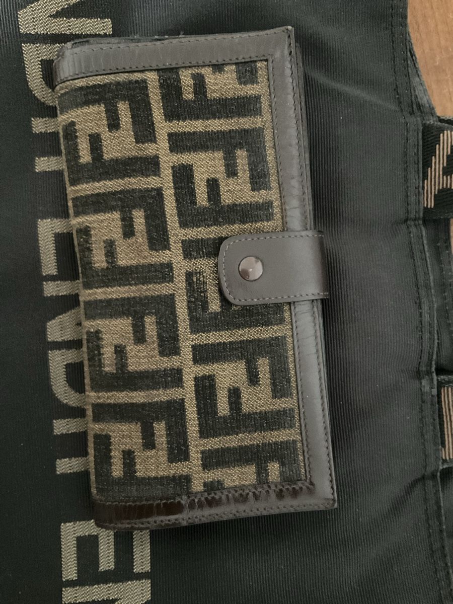Borse da donna: Fendi tote bag FREE LONG Wallet  – Usato da St. Gallen venduto da accessoriella 2