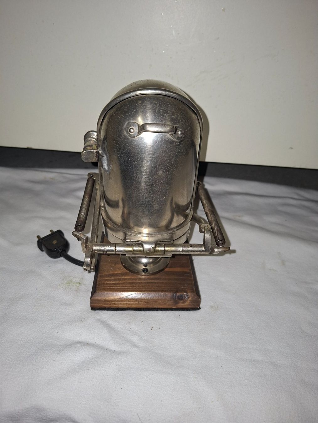 Lampade: Antike Gothard tunel Lampe Tischlampe – Usato da Schaffhausen venduto da meteor7 1