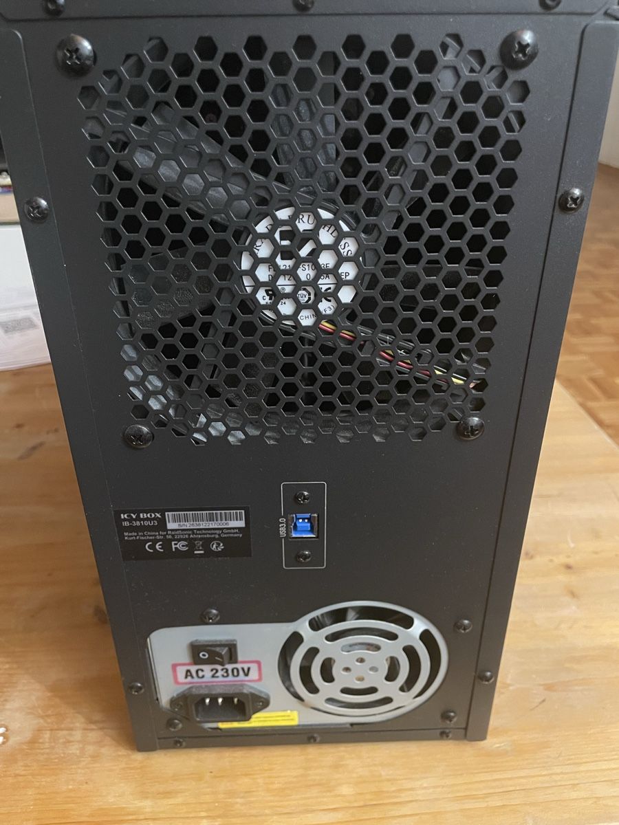 Disques durs: icy box nas sata – D'occasion à Gland par usa_fv9c 1