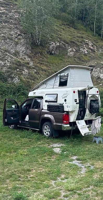 Veicoli da campeggio: Pickup Amarok avec cellule gazelle  – Usato da Genève venduto da nadinedeborah